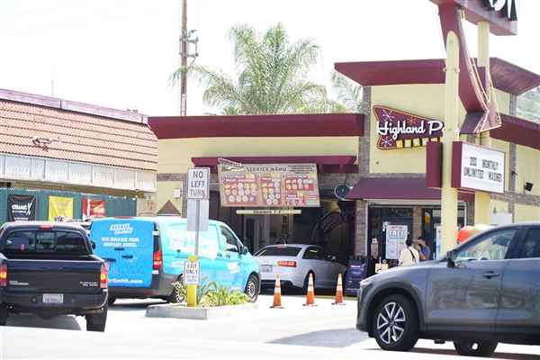 Highland Park Car Wash (1/2/2023 - Credits: Daniel Lee)
