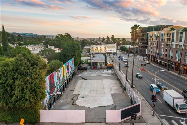Sunset & Laurel Adj. to Laugh Factory (5/29/2023)