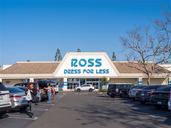 Bakersfield Plaza - Brixmor Property Group (1/1/2019 - Credits: Brixmor Property Group)