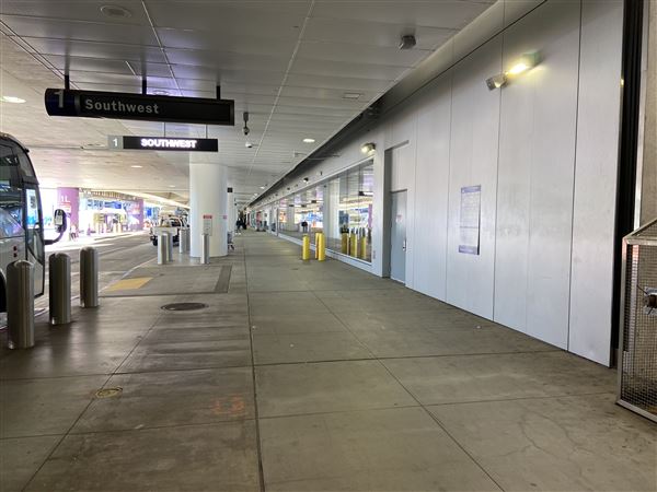 Los Angeles International Airport (LAX) - T1.5 Exterior Arrivals Curb (Exterior & Outer) / Exterior Curb and Baggage Check-n (1/9/2024 - Credits: Michael S. Hoffner)