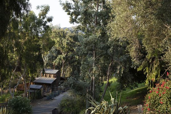 Elsewhere Topanga - THE BARN (1/24/2020 - Credits: Margaret Mentaberry)