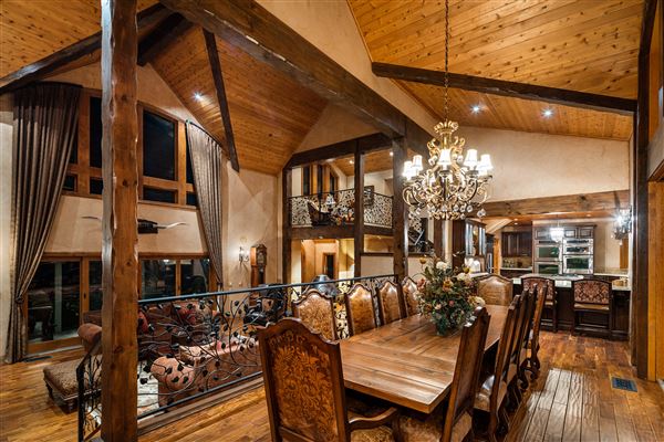 Spectacular Equestrian Ranch Style Estate (2/14/2024 - Credits: David Schneider)