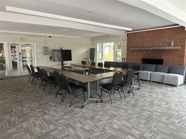 Notre Dame de Namur University - Julie Billiart Lounge (5/20/2024 - Credits: Notre Dame de Namur University)
