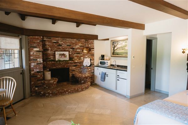 Clinker Brick Estate (6/1/2024 - Credits: Bruce Photography)