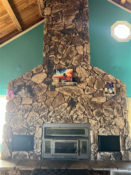 Murillo Cabin (6/1/2024 - Credits: submitted by: Leonardo Murillo)