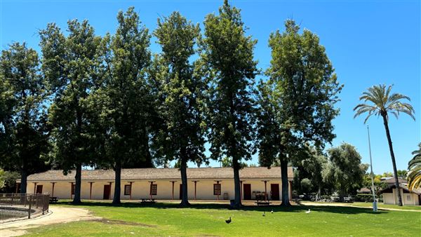 Los Encinos State Historic Park (SHP) adjacent to currently closed Lakeside Restaurant & Lounge (7/12/2024 - Credits: Brandy Davis)