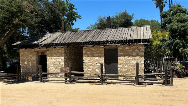Los Encinos State Historic Park (SHP) adjacent to currently closed Lakeside Restaurant & Lounge (7/12/2024 - Credits: Brandy Davis)