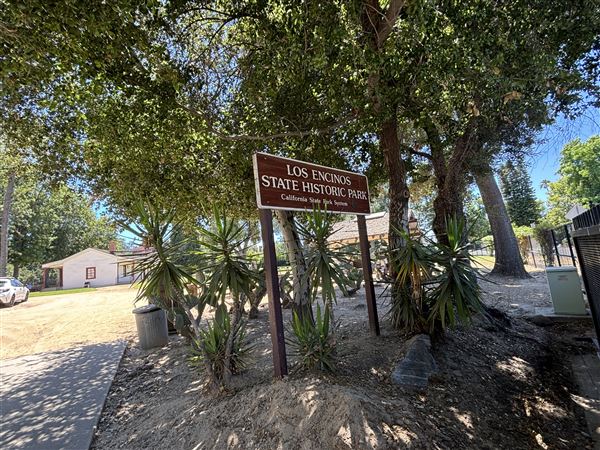 Los Encinos State Historic Park (SHP) adjacent to currently closed Lakeside Restaurant & Lounge (7/12/2024 - Credits: Brandy Davis)