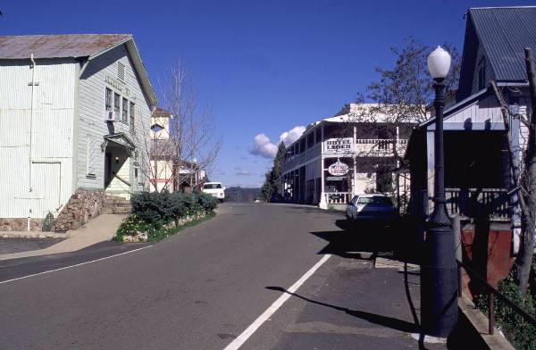 Hotel Leger Restaurant & Saloon (12/31/2003)