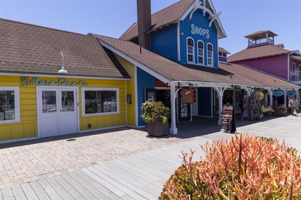 Shoreline Village (8/28/2024 - Credits: LB Locations)