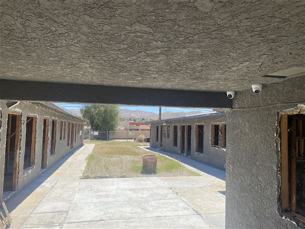 Abandoned Motel in the High Desert (2/6/2024 - Credits: Yonnus Becker)