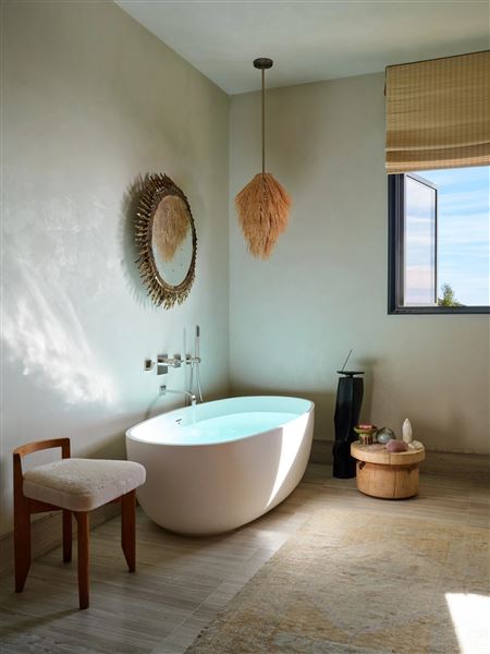 Serene Malibu Villa with Ocean and Mountain Views (11/4/2024 - Credits: Roger Davis)