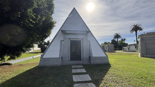 Hollywood Forever Cemetery (11/7/2024 - Credits: Brandy Davis)