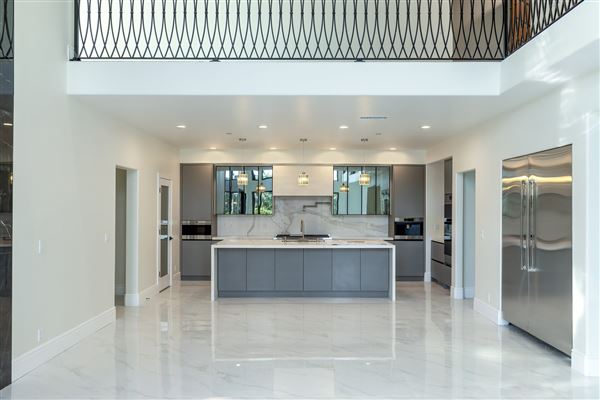 Luxury Mansion in South Pasadena (1/7/2025 6:27:33 PM - Credits: submitted by:)