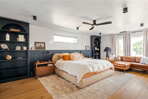 Casa Trece (1/25/2025 5:16:40 PM - Credits: submitted by:)