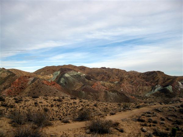 Jawbone Canyon - The north-east of Jawbone Canyon (1/3/2010 - Credits: By Kafziel Complaint Department - I (Kafziel Complaint Department) created this work entirely by myself., CC BY-SA 3.0, https://en.wikipedia.org/w/index.php?curid=25663523)