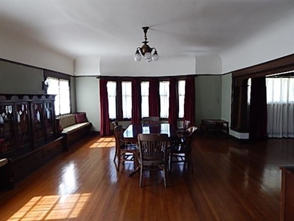 Victorian Mansion (2/4/2025 - Credits: Dave Mortell)