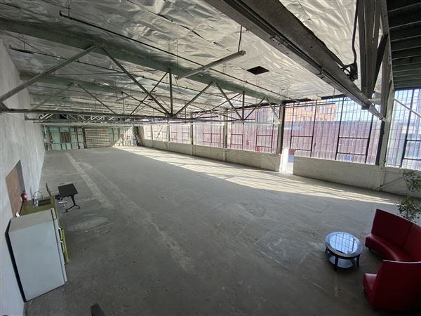 Studios 60 H20 Stage (6/10/2025 - Credits: submitted by: Nathan Enayati)
