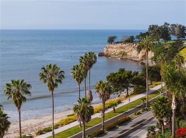 Leadbetter Beach (6/11/2025 - Credits: Blake Bronstad Courtesy Visit Santa Barbara)