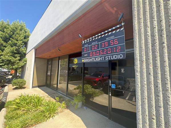 Brightlight Studio (9/12/2025)