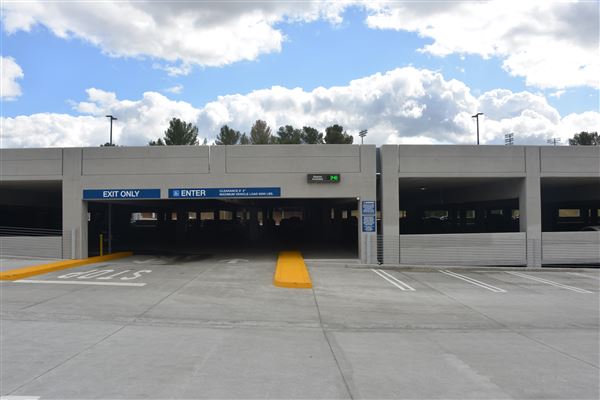 College of the Canyons - Lot 7 Parking Structure (3/21/2019 - Credits: Leo Fialho)