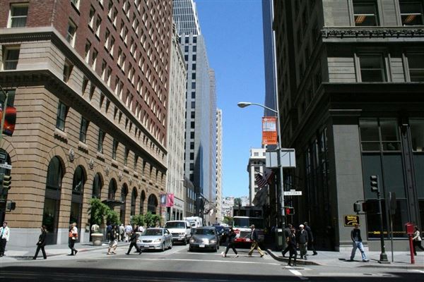 Financial District, San Francisco - California St. (10/29/2025 - Credits: San Francisco City & County Film Commission)