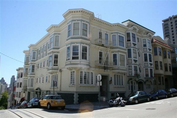 Financial District, San Francisco - Washington St. (10/29/2025 - Credits: San Francisco City & County Film Commission)
