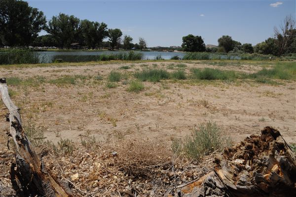 Mojave Narrows Regional Park - Pelican Lake (7/6/2012 - Credits: Leo Fialho)