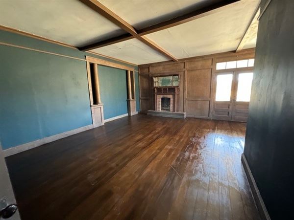Big Sky Movie Ranch - Farmhouse (11/17/2025 - Credits: Owner)