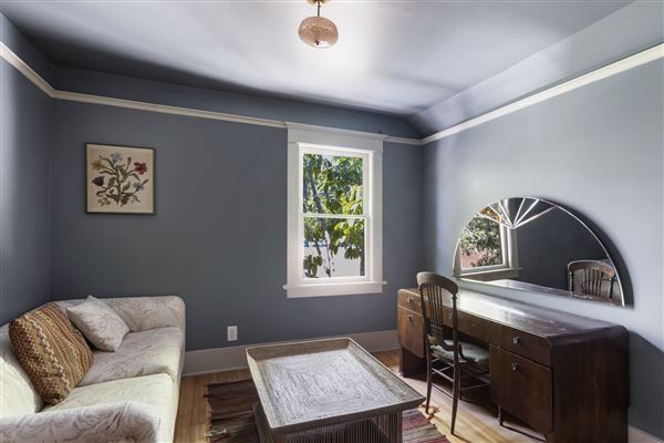 Meticulously Restored 1911 Craftsman (2/26/2026 7:13:42 PM - Credits: Charmaine David)