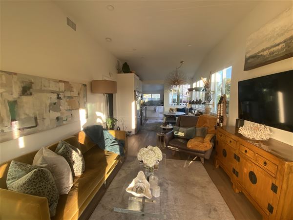 Chic Laguna Cottage (3/15/2026 - Credits: Susan Willig)