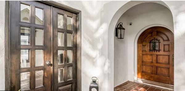 Spanish Revival Estate (4/2/2022 - Credits: Garfield Smith)