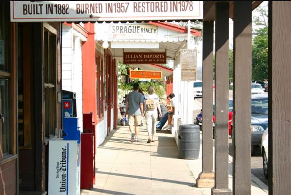Julian (4/19/2006 - Credits: Chamber of Commerce)