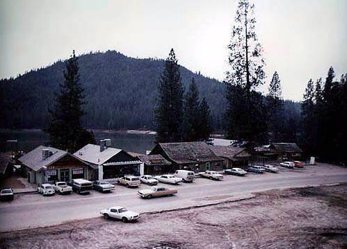 Bass Lake / Crane Valley Reservoir - More info; visit www.filmyosemite.com or call 559.760.1143 (12/8/2008 - Credits: Dave Wolin)