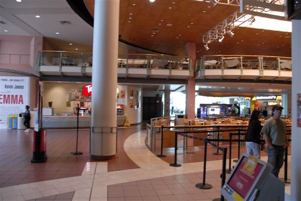 Westfield Promenade Shopping Center (12/1/2010 - Credits: Errol Reichow)