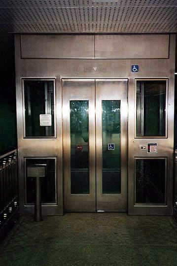 Union Station, Los Angeles (12/31/2003)