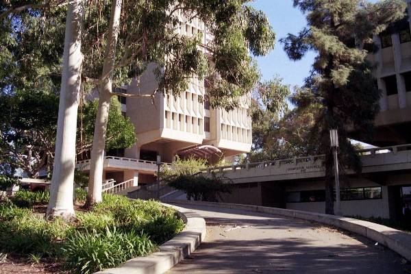 University of California, Irvine (UCI) (12/31/2003)
