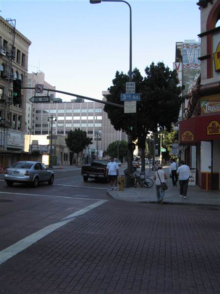 Broadway (9/1/2010 - Credits: Lindsay Mizrahi)