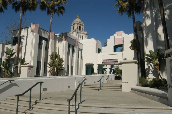 Beverly Hills City Hall (2/3/2009)