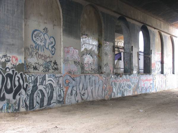 Fourth Street Bridge - 4th Street & Santa Fe Ave (4/3/2009)
