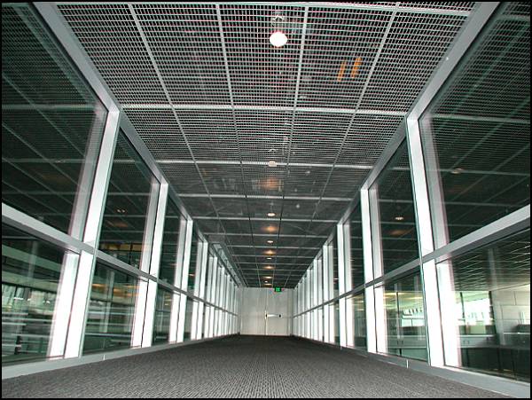Caltrans District 7 Headquarters - EXTERIOR FILMING ONLY (12/31/2003)