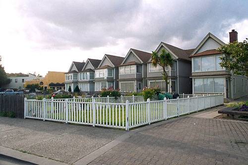 Capitola Village (12/31/2003)