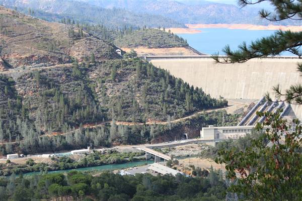 Shasta Dam (10/30/2015 - Credits: Jill Naumann)