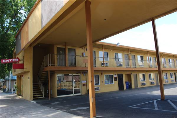 Motels / Hotels in City of Redding (10/31/2015 - Credits: Jill Naumann)