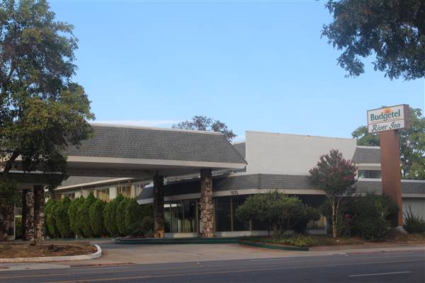 Motels / Hotels in City of Redding (10/31/2015 - Credits: JIll Naumann)