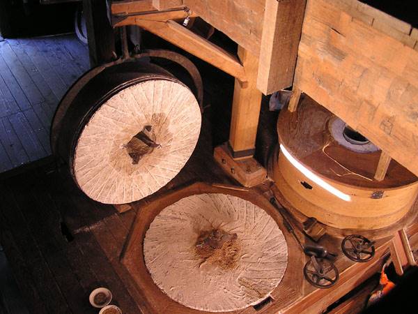 Bale Grist Mill State Historic Park (SHP) (1/12/2016 - Credits: http://www.parks.ca.gov/ImageGallery/?page_id=482)