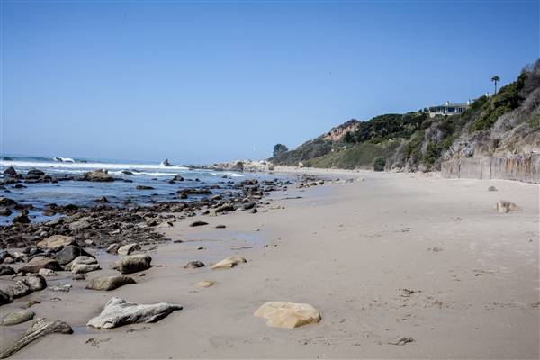 La Piedra State Beach @ Robert H. Meyer Memorial State Beach (SB) - CFC (4/1/2016 - Credits: Photo courtesy of Gillian Bissonnette, California Film Commission)