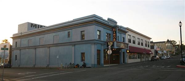 Arcata (6/23/2008 - Credits: By Cacophony (Own work) [CC BY-SA 3.0 (http://creativecommons.org/licenses/by-sa/3.0) or GFDL (http://www.gnu.org/copyleft/fdl.html)], via Wikimedia Commons)