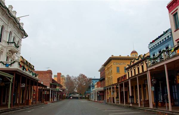 Old Sacramento State Historic Park (SHP) (12/25/2010 - Credits: By Steve Rouhotas (Own work) [CC BY-SA 3.0 (http://creativecommons.org/licenses/by-sa/3.0)], via Wikimedia Commons)