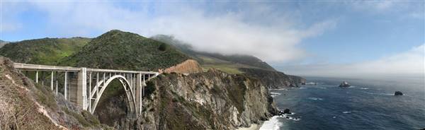 Bixby Creek Bridge - Highway 1 (8/6/2007 - Credits: Saqib at English Wikipedia [GFDL (http://www.gnu.org/copyleft/fdl.html), CC-BY-SA-3.0 (http://creativecommons.org/licenses/by-sa/3.0/) or CC BY-SA 2.5-2.0-1.0 (http://creativecommons.org/licenses/by-sa/2.5-2.0-1.0)], via Wikimedia Commons)